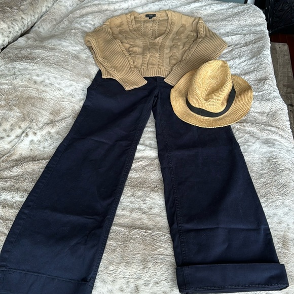 J.Crew outfit, V-neck sweater, J.Crew hat,navy wide leg khaki pants - Picture 1 of 2